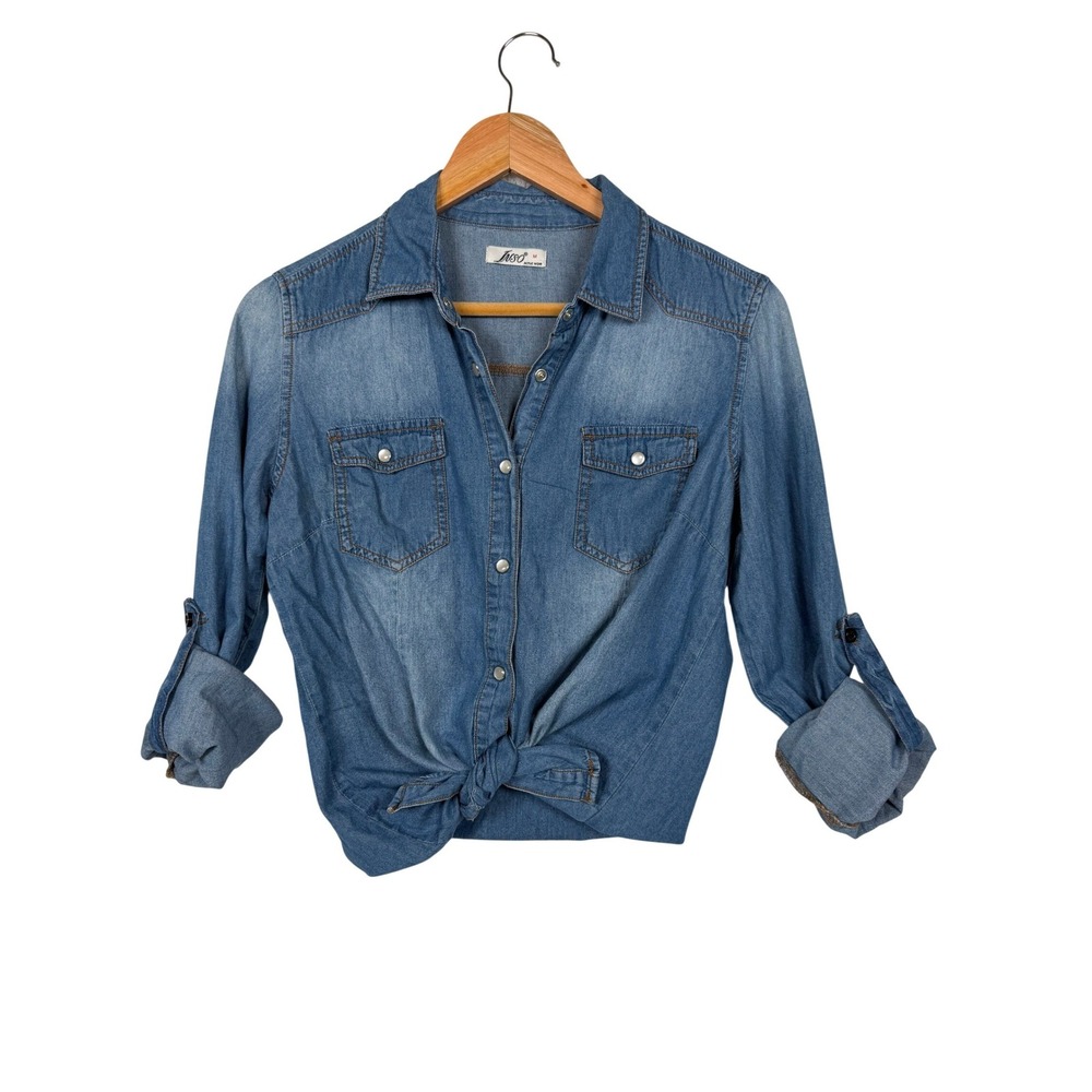 Just USA Denim Button Down Shirt Womens Medium Blue Western Roll Tab Sleeve Snap